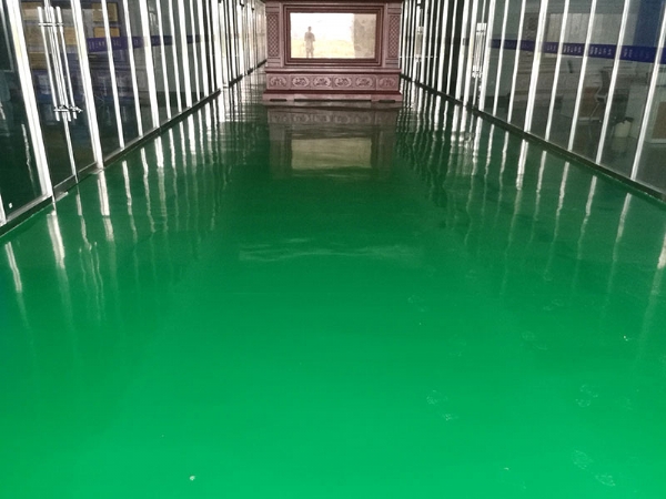 密封固化劑地坪和環(huán)氧地坪有什么不同？